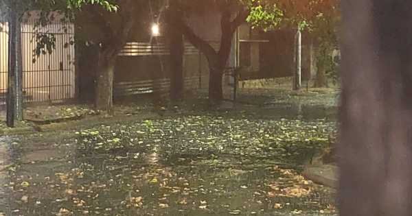 Tormenta y granizo azotan Gran Mendoza