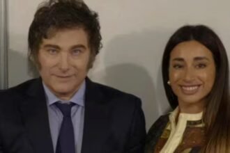 Aduana Investiga Vuelo de Organizadora de Congreso Conservador de Milei: ¿Qué Hay Detrás de las Irregularidades?