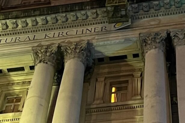 Gobierno Elimina Nombre de Néstor Kirchner del Palacio Libertad: ¿Un Cambio Simbólico en la Política Argentina?