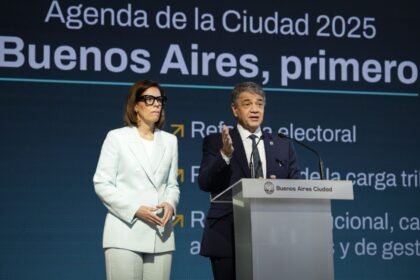 Gobierno porteño responde a críticas de Larreta