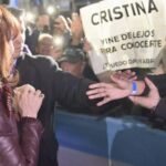 Cristina Kirchner Genera Gran Expectativa con Su Discurso en la Sede del PJ: Dirigentes y Militantes Se Unen al Encuentro