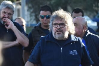 Gremios Combativos Logran Mejores Acuerdos Salariales en Paritarias Homologadas: Un Desafío al Gobierno ante el Contexto del Dólar Blue