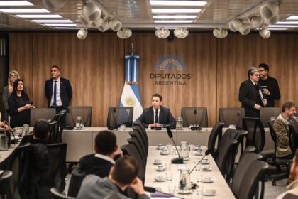 Javier Milei y el Escándalo Cripto de $LIBRA: La Oposición Lanza Último Intento de Investigación en Vivo
