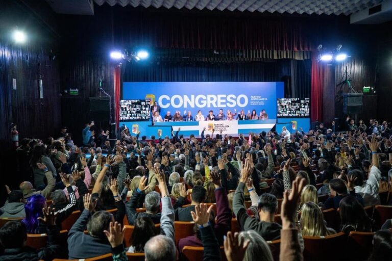 Acuerdo Histórico en el PJ Bonaerense: Kirchnerismo y Kicillof Unen Fuerzas en Lista Conjunta para el Futuro Electoral