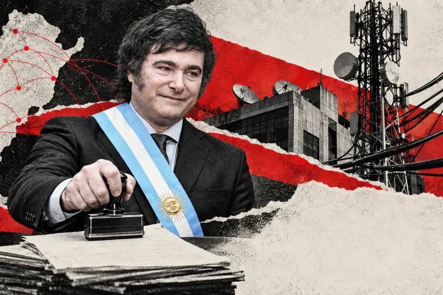 Collage editorial conceptual. Milei cambia el ENACOM, pero mantiene la intervención. No es una fotografía del acontecimiento.